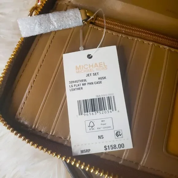 MICHAEL KORS Jet Set Large Husk Leather Multi Function Wristlet Wallet NWT - Picture 5 of 5